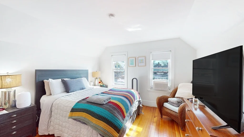 3 bed, 2 bath apartment for rent at 70 Hudson Unit 2, Powder House Square — photo 12 of 16