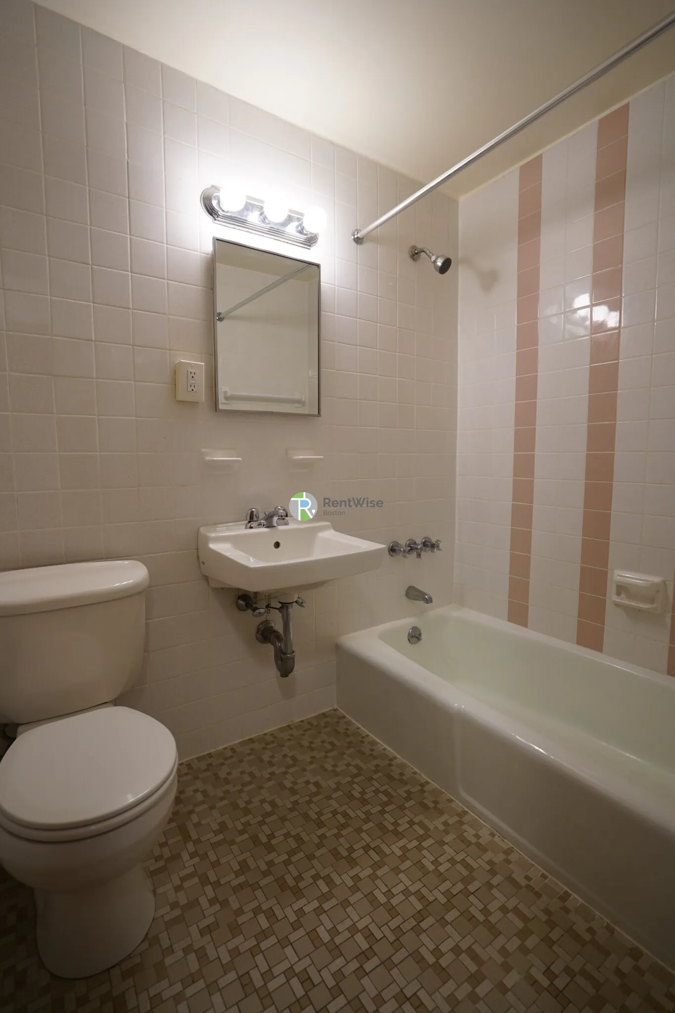 1 bed, 1 bath apartment for rent at 70 South Huntington Ave Unit 15, Back Bay — photo 8 of 11