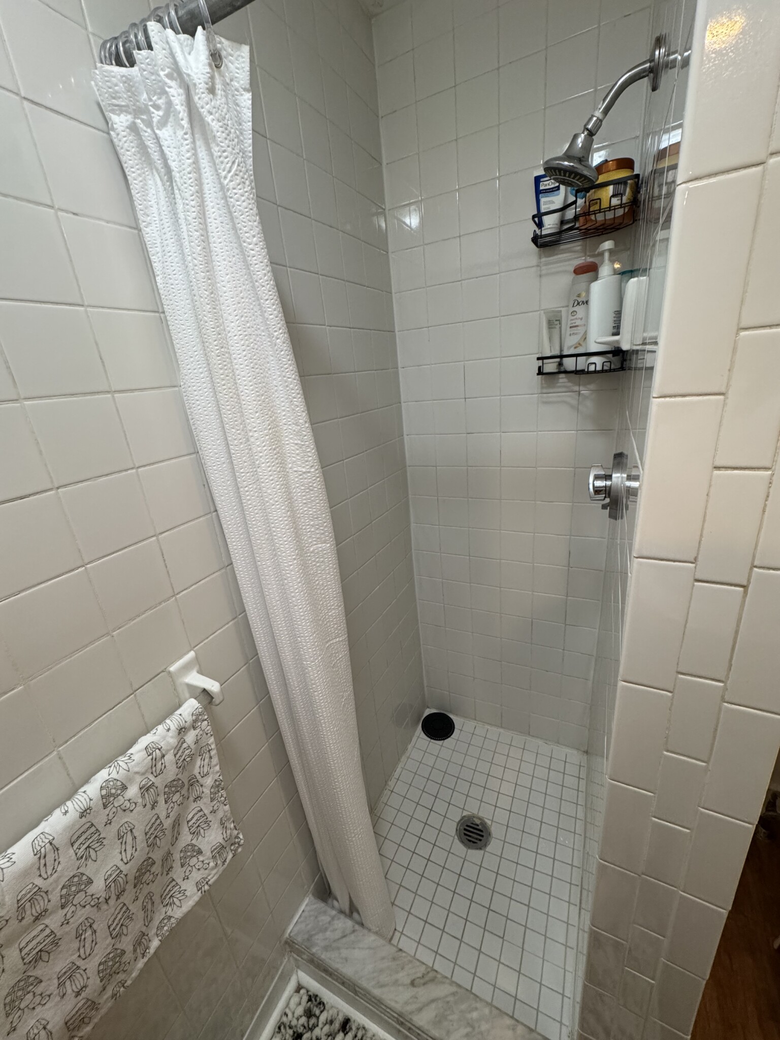 Studio bed, 1 bath apartment for rent at 70 Joy St Unit 1, Beacon Hill — photo 6 of 28