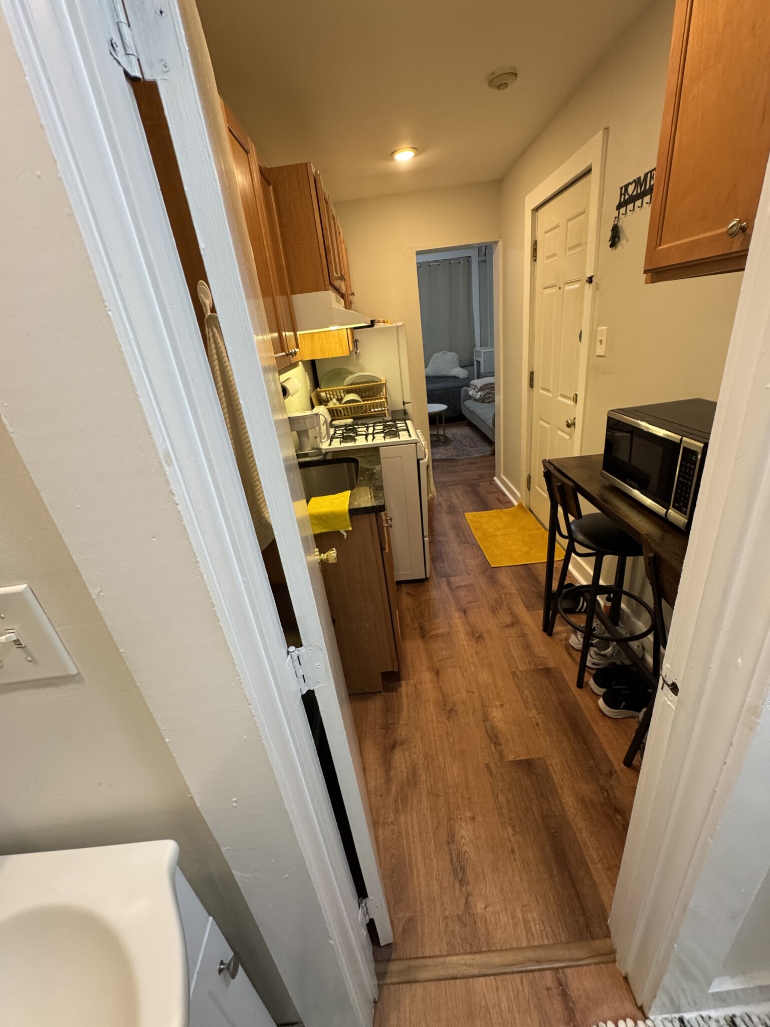Studio bed, 1 bath apartment for rent at 70 Joy St Unit 1, Beacon Hill — photo 8 of 28