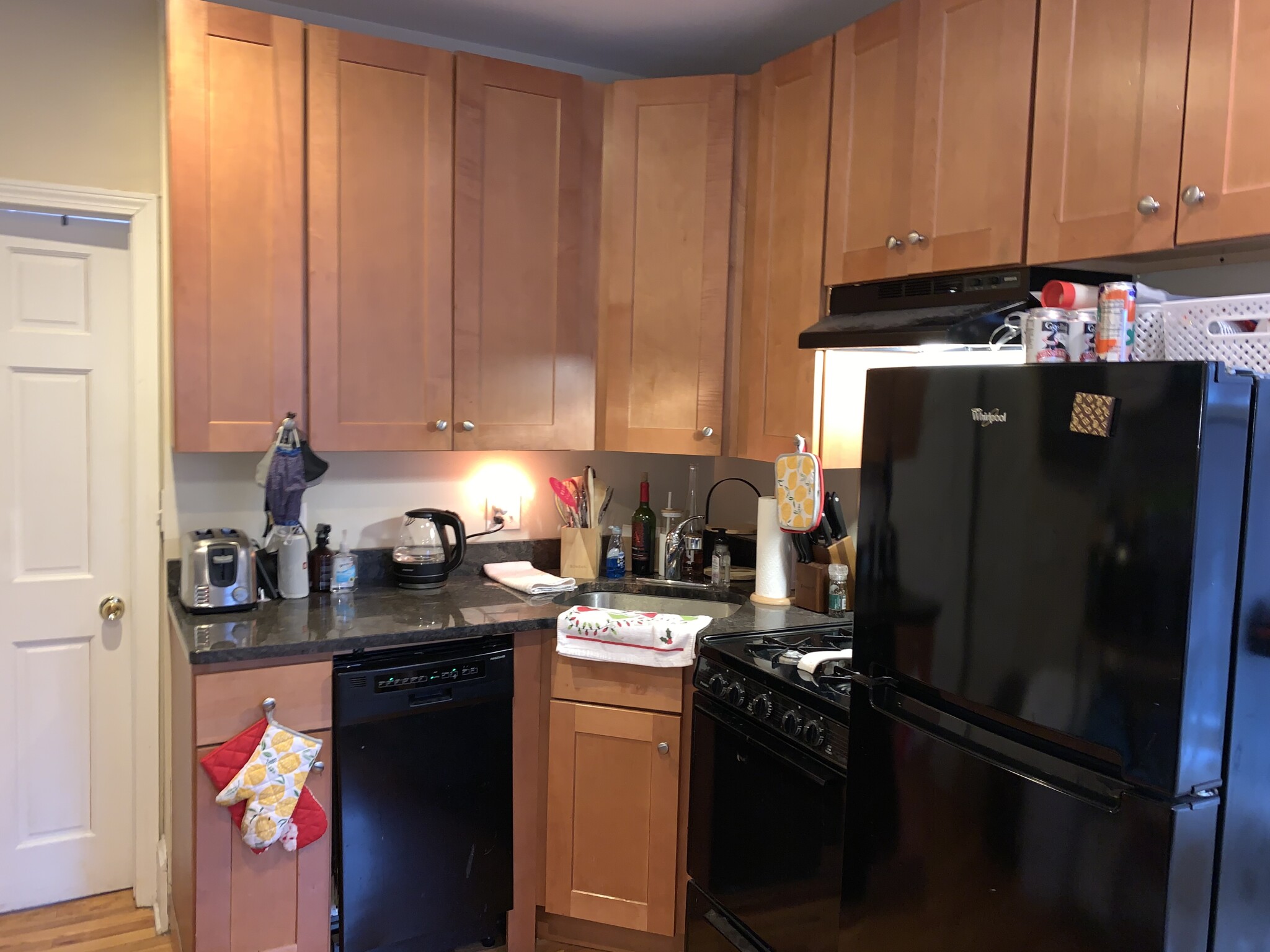 2 bed, 1 bath apartment for rent at 70 Joy St Unit 12A, Beacon Hill — photo 2 of 22