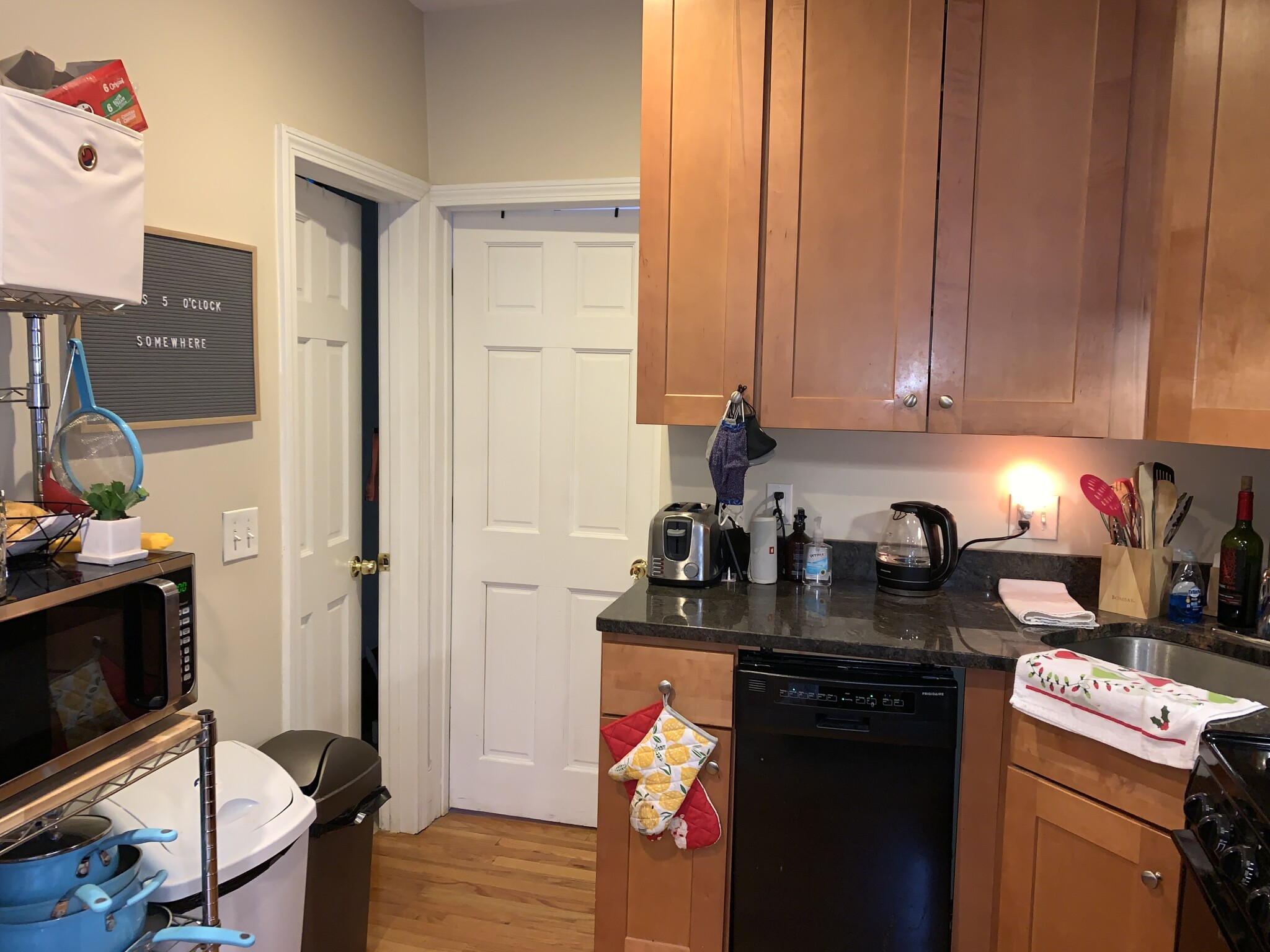 2 bed, 1 bath apartment for rent at 70 Joy St Unit 12A, Beacon Hill — photo 4 of 22