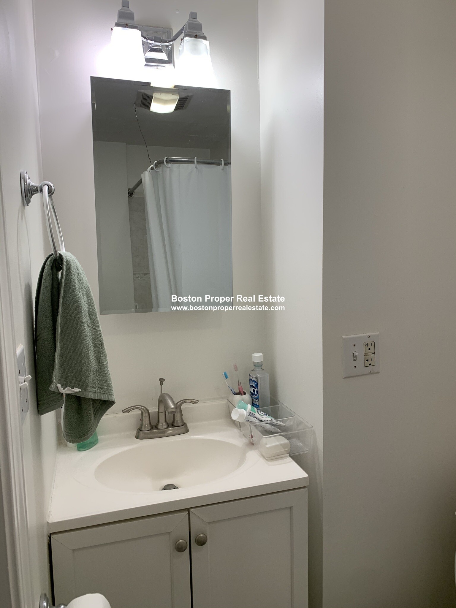 2 bed, 1 bath apartment for rent at 70 Joy St Unit 15, Beacon Hill — photo 8 of 10