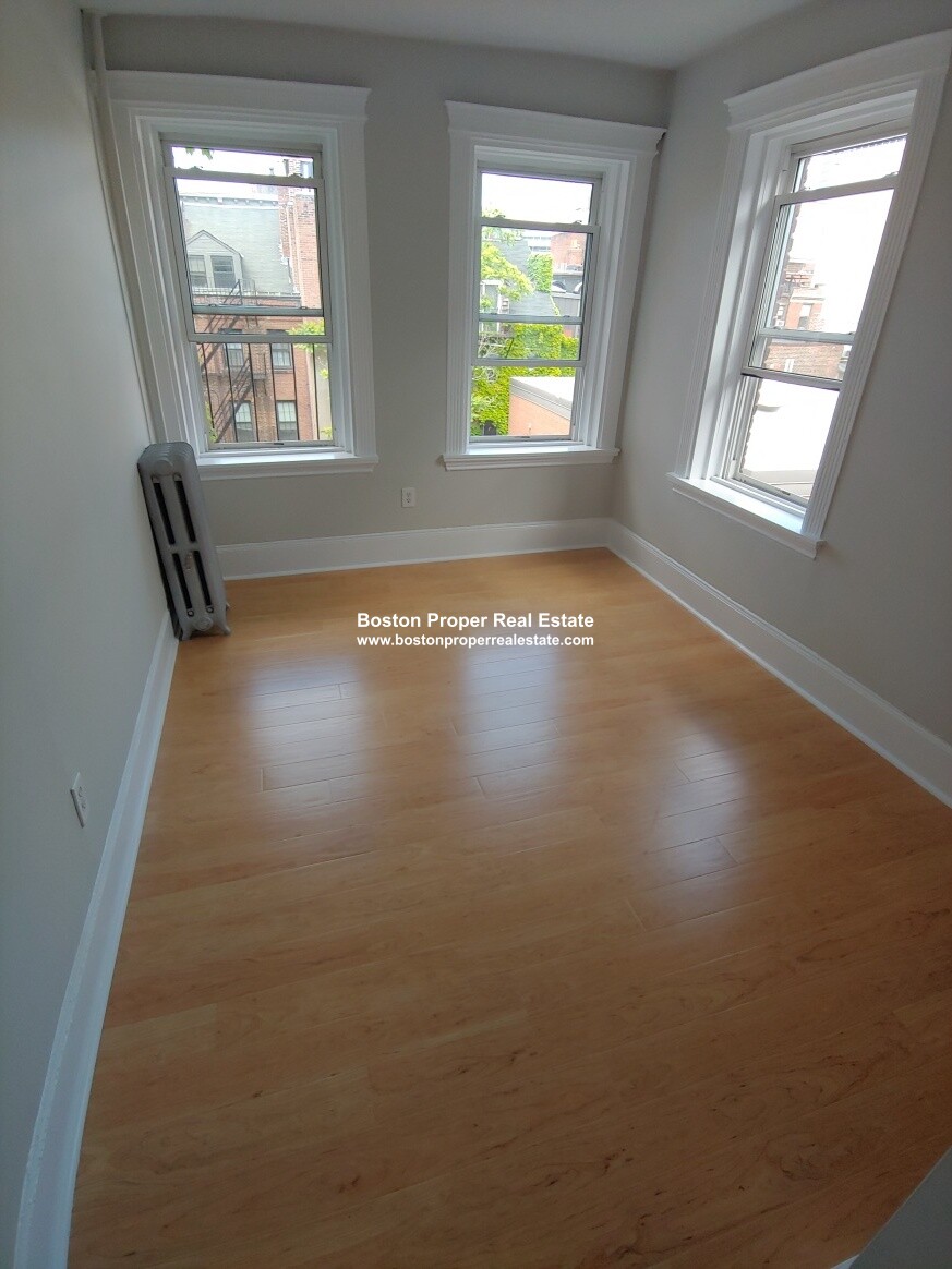 2 bed, 1 bath apartment for rent at 70 Joy St Unit 15, Beacon Hill — photo 2 of 10