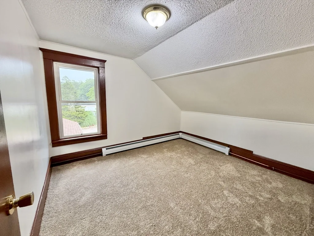 3 bed, 1 bath apartment for rent at 70 Klondike Ave Unit 70, Westfield — photo 11 of 16