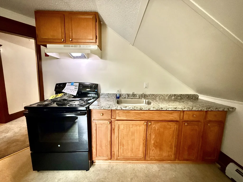 3 bed, 1 bath apartment for rent at 70 Klondike Ave Unit 70, Westfield — photo 14 of 16