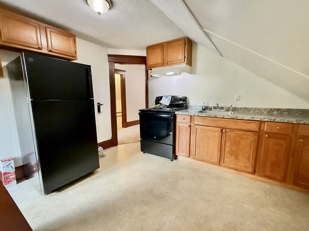 3 bed, 1 bath apartment for rent at 70 Klondike Ave Unit 70, Westfield — photo 15 of 16