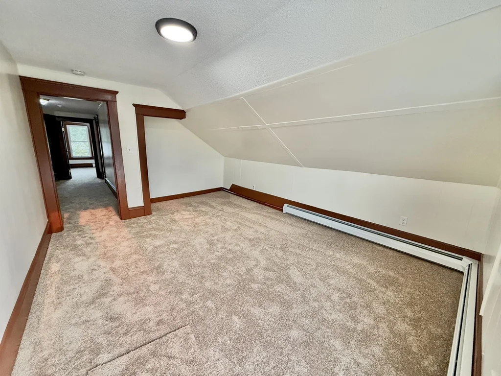 3 bed, 1 bath apartment for rent at 70 Klondike Ave Unit 70, Westfield — photo 4 of 16
