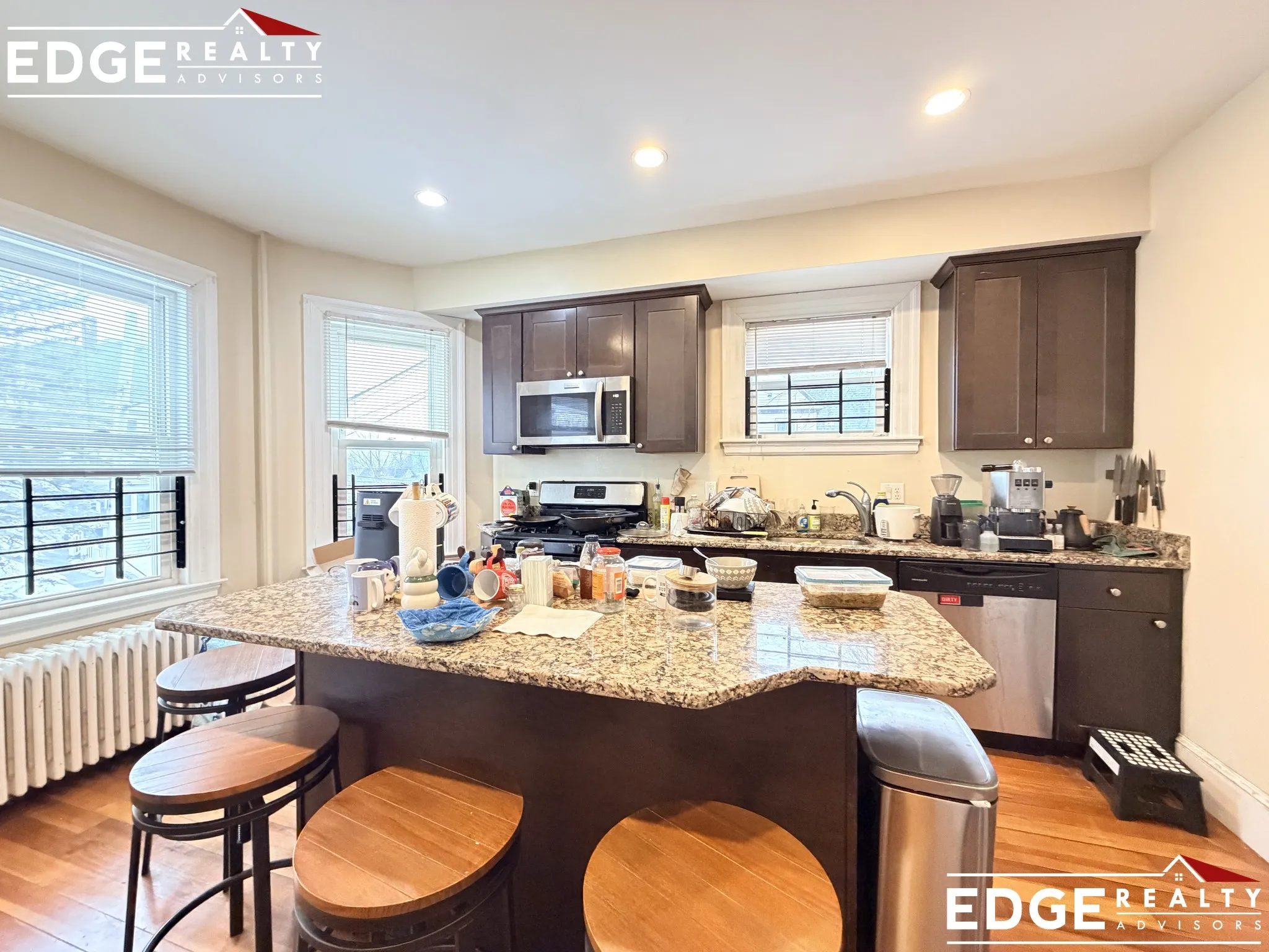 3 bed, 1 bath apartment for rent at 70 Leicester St Unit 1, Brighton — photo 6 of 10