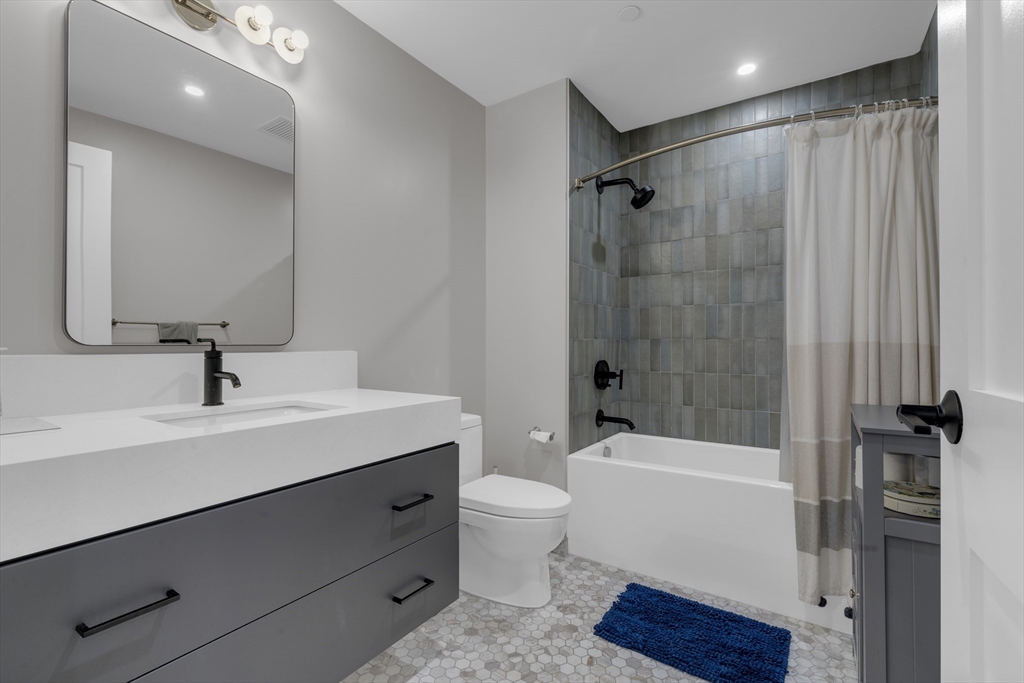 1 bed, 1 bath apartment for rent at 70 Leo M Birmingham Pkwa Unit 210, Brighton — photo 11 of 36