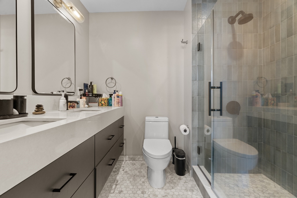2 bed, 2 bath apartment for rent at 70 Leo M Birmingham Pkwa Unit U402, Allston — photo 5 of 30