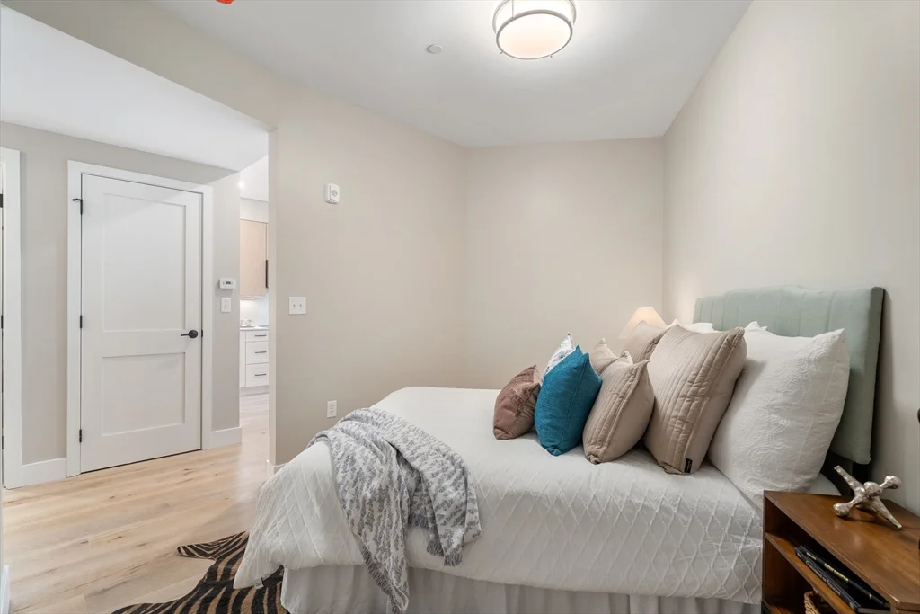 1 bed, 1 bath apartment for rent at 70 Leo M Birmingham Pkwy Unit 416, Brighton — photo 11 of 20