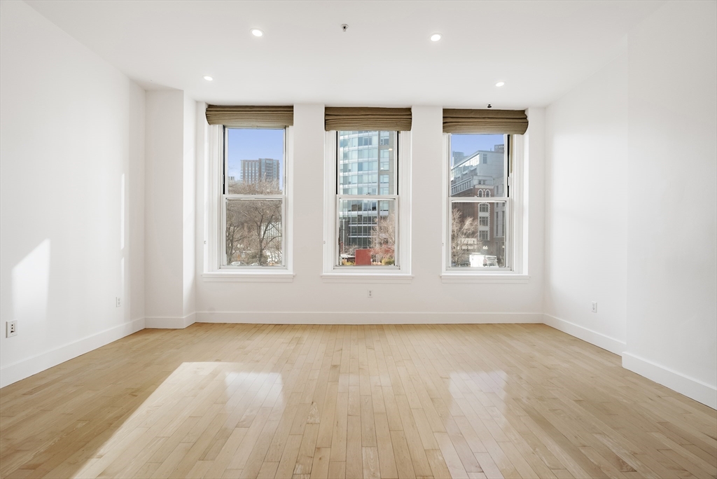 2 bed, 2 bath apartment for rent at 70 Lincoln St Unit 213, Leather District — photo 10 of 37