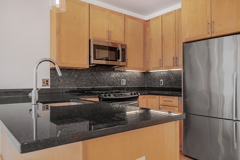 2 bed, 2 bath apartment for rent at 70 Lincoln St Unit 213, Leather District — photo 9 of 37
