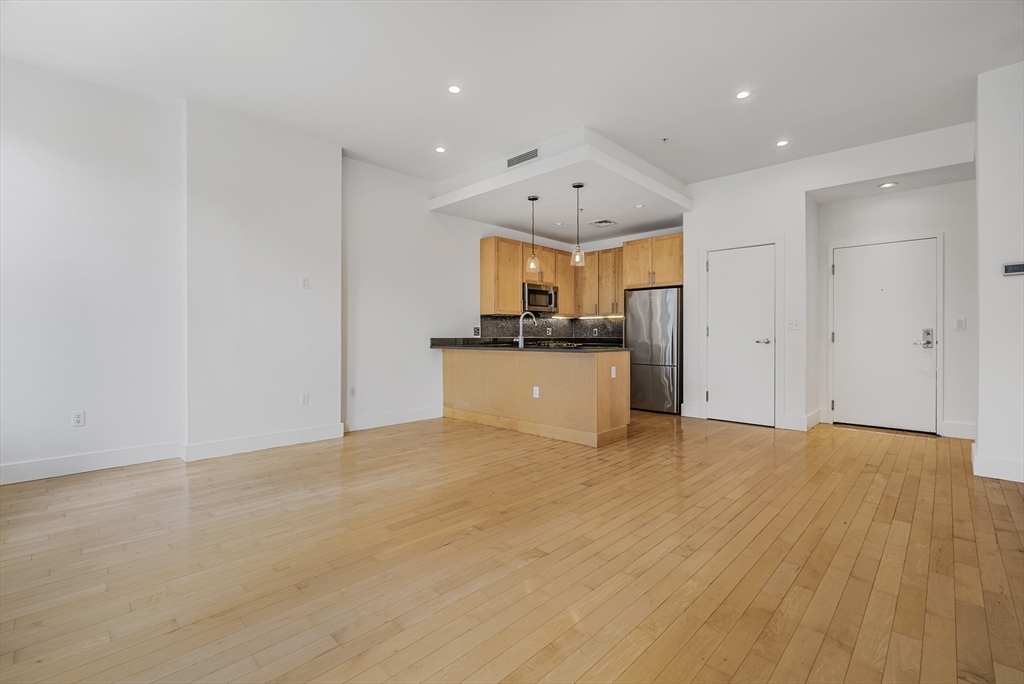 2 bed, 2 bath apartment for rent at 70 Lincoln St Unit 213, Leather District — photo 32 of 37