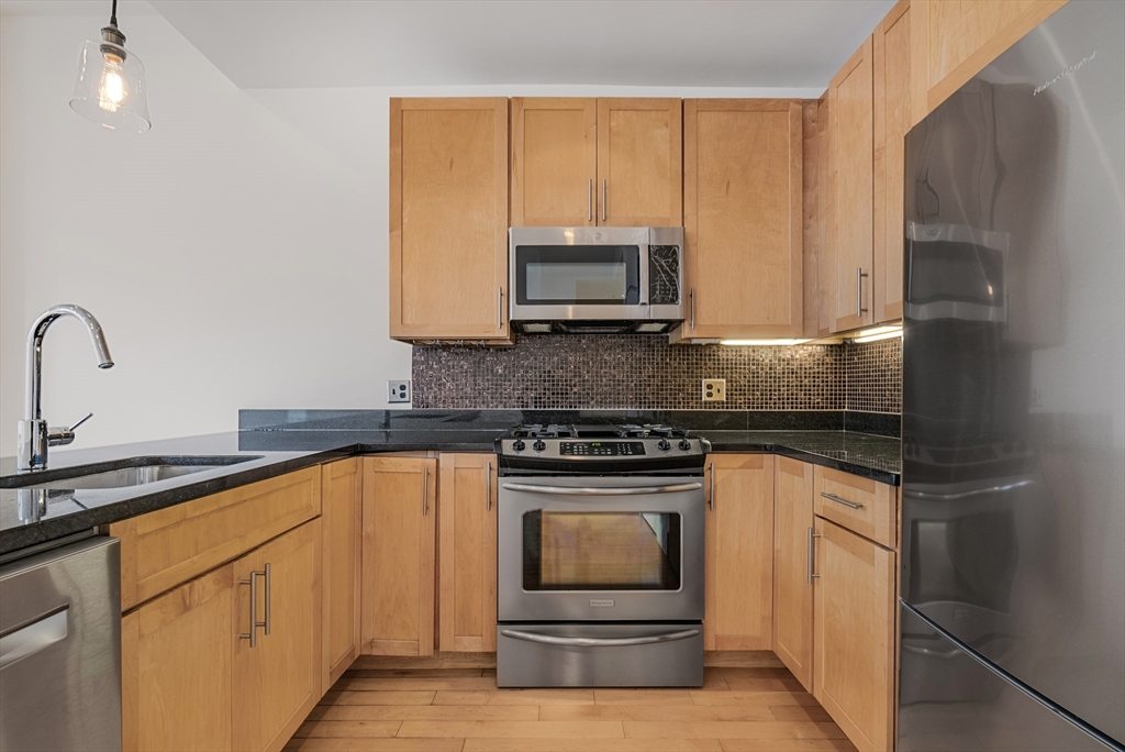 2 bed, 2 bath apartment for rent at 70 Lincoln St Unit 213, Leather District — photo 11 of 37