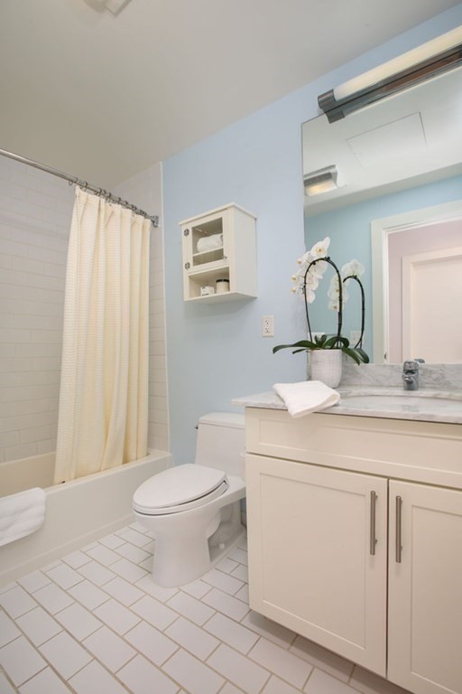 2 bed, 2 bath apartment for rent at 70 Lincoln St Unit 512, Boston — photo 6 of 10