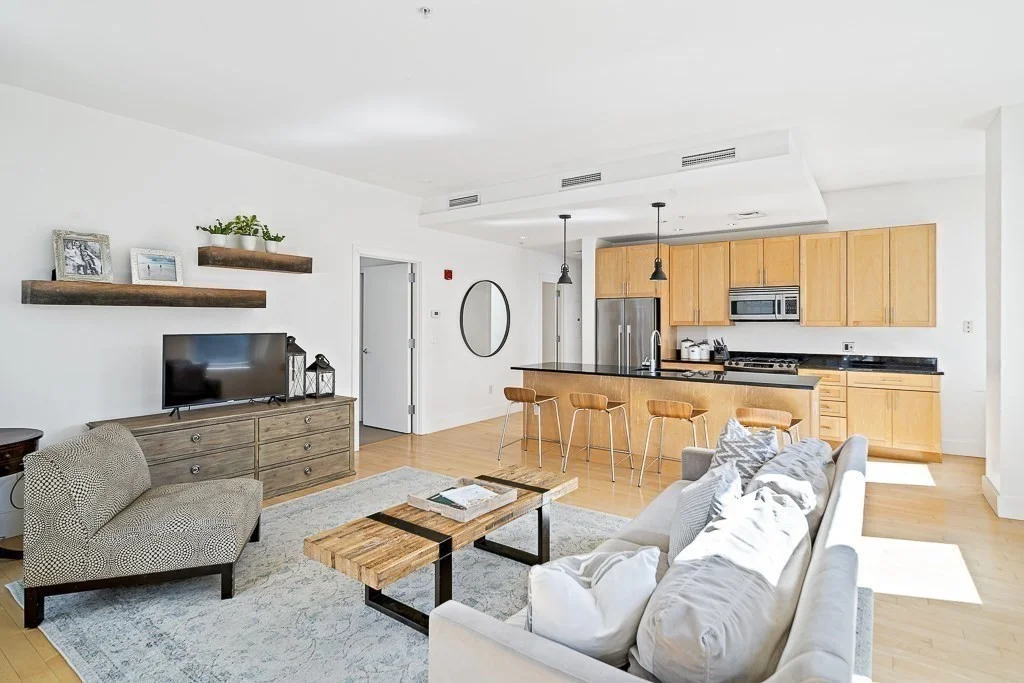 2 bed, 2 bath apartment for rent at 70 Lincoln St Unit L412, Leather District — photo 8 of 17
