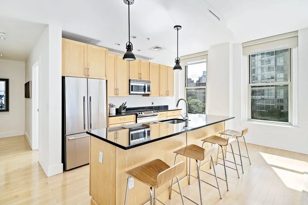 2 bed, 2 bath apartment for rent at 70 Lincoln St Unit L412, Leather District — photo 6 of 17