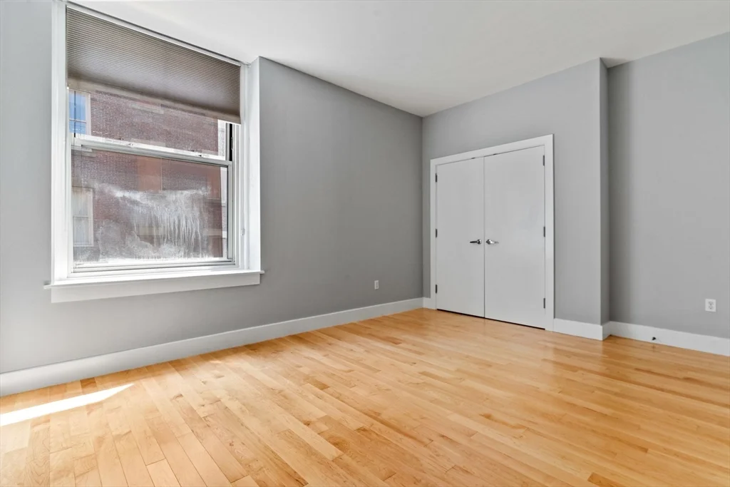 1 bed, 1 bath apartment for rent at 70 Lincoln Unit L515, Leather District — photo 10 of 16