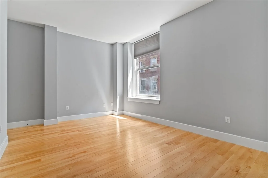 1 bed, 1 bath apartment for rent at 70 Lincoln Unit L515, Leather District — photo 11 of 16