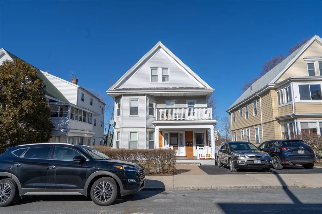 4 bed, 1 bath apartment for rent at 70 Mapleton St Unit 70, Brighton — photo 21 of 22