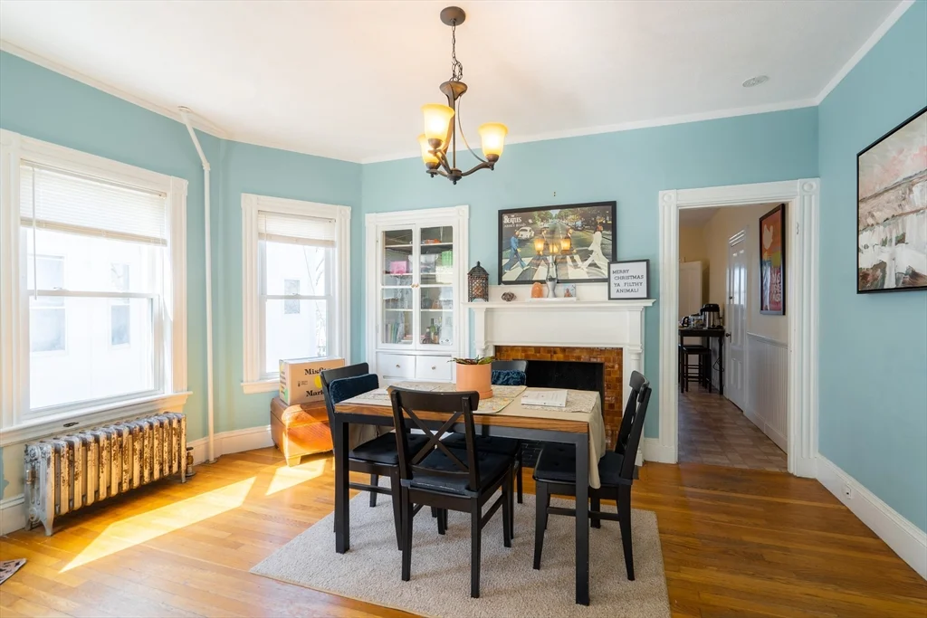 4 bed, 1 bath apartment for rent at 70 Mapleton St Unit 70, Brighton — photo 3 of 22