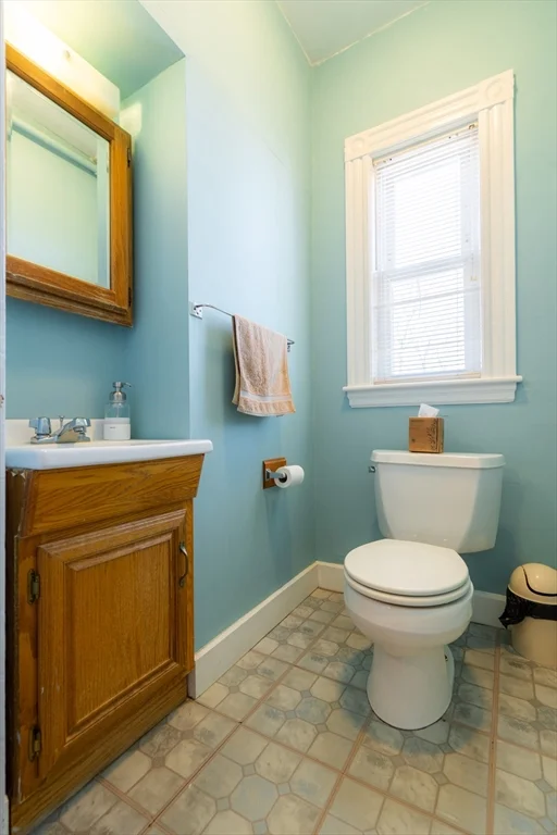 4 bed, 1 bath apartment for rent at 70 Mapleton St Unit 70, Brighton — photo 8 of 22