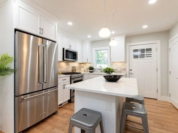 2 bed, 1 bath apartment for rent at 70 Moreland St Unit 1, Somerville — photo 3 of 12