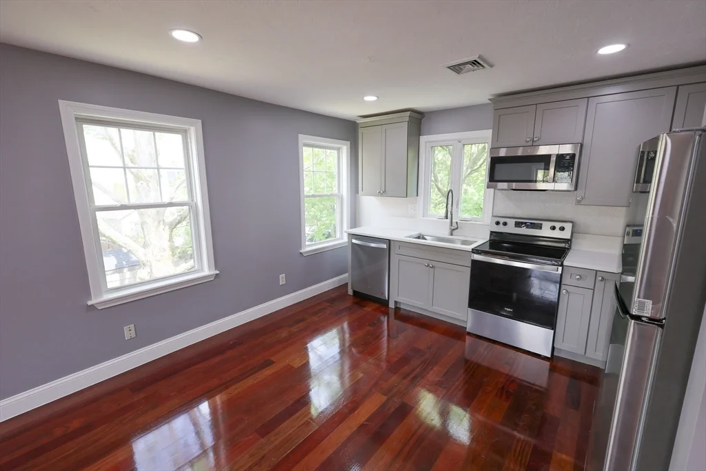 2 bed, 2 bath apartment for rent at 70 Mount Hope St Unit 2, Roslindale — photo 4 of 19