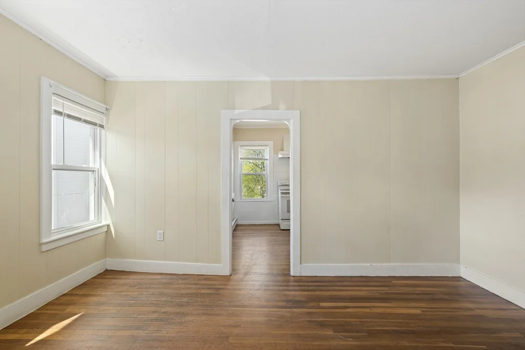 3 bed, 1 bath apartment for rent at 70 North St Unit 70, Ware — photo 10 of 29