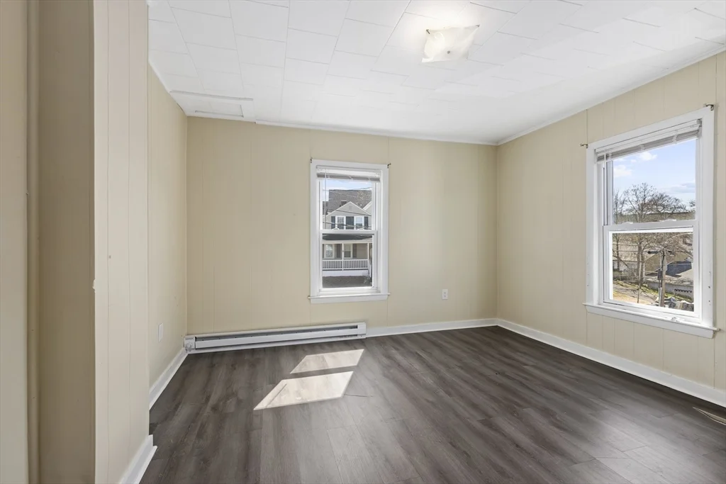 3 bed, 1 bath apartment for rent at 70 North St Unit 70, Ware — photo 16 of 29
