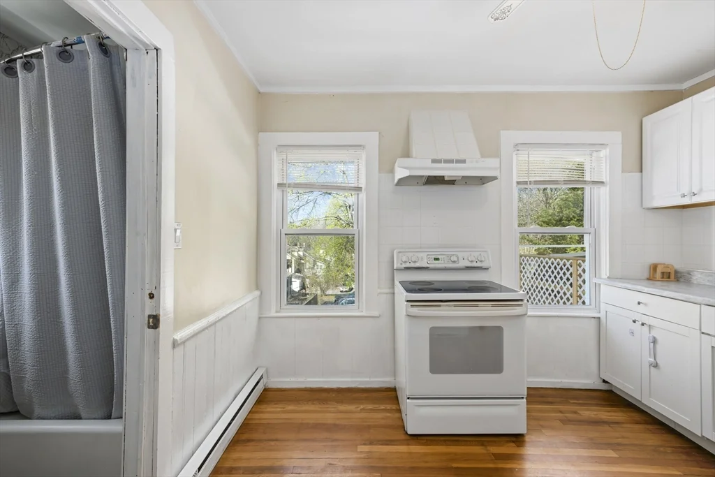 3 bed, 1 bath apartment for rent at 70 North St Unit 70, Ware — photo 3 of 29