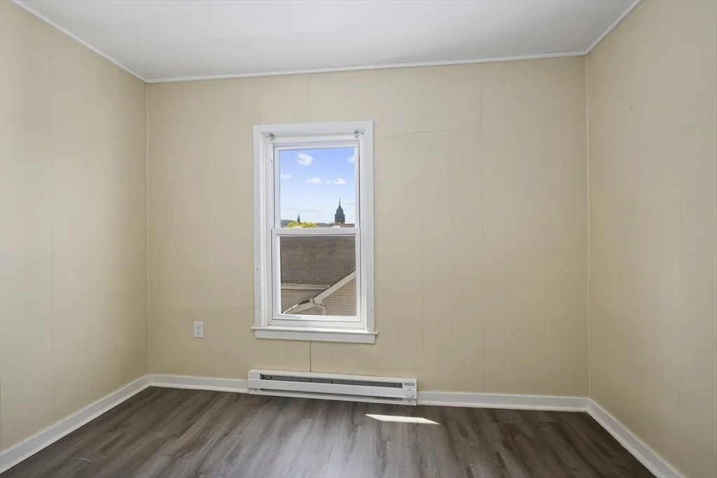 3 bed, 1 bath apartment for rent at 70 North St Unit 70, Ware — photo 22 of 29