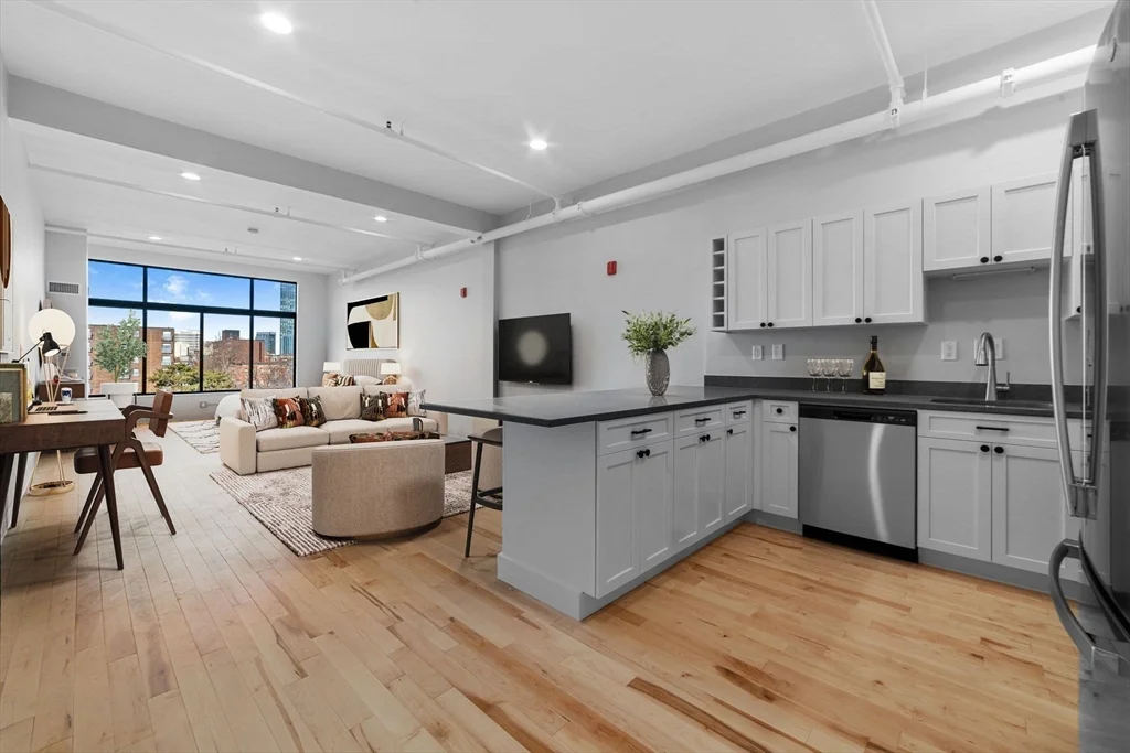 Studio bed, 1 bath apartment for rent at 70 Northampton St Unit 404, South End