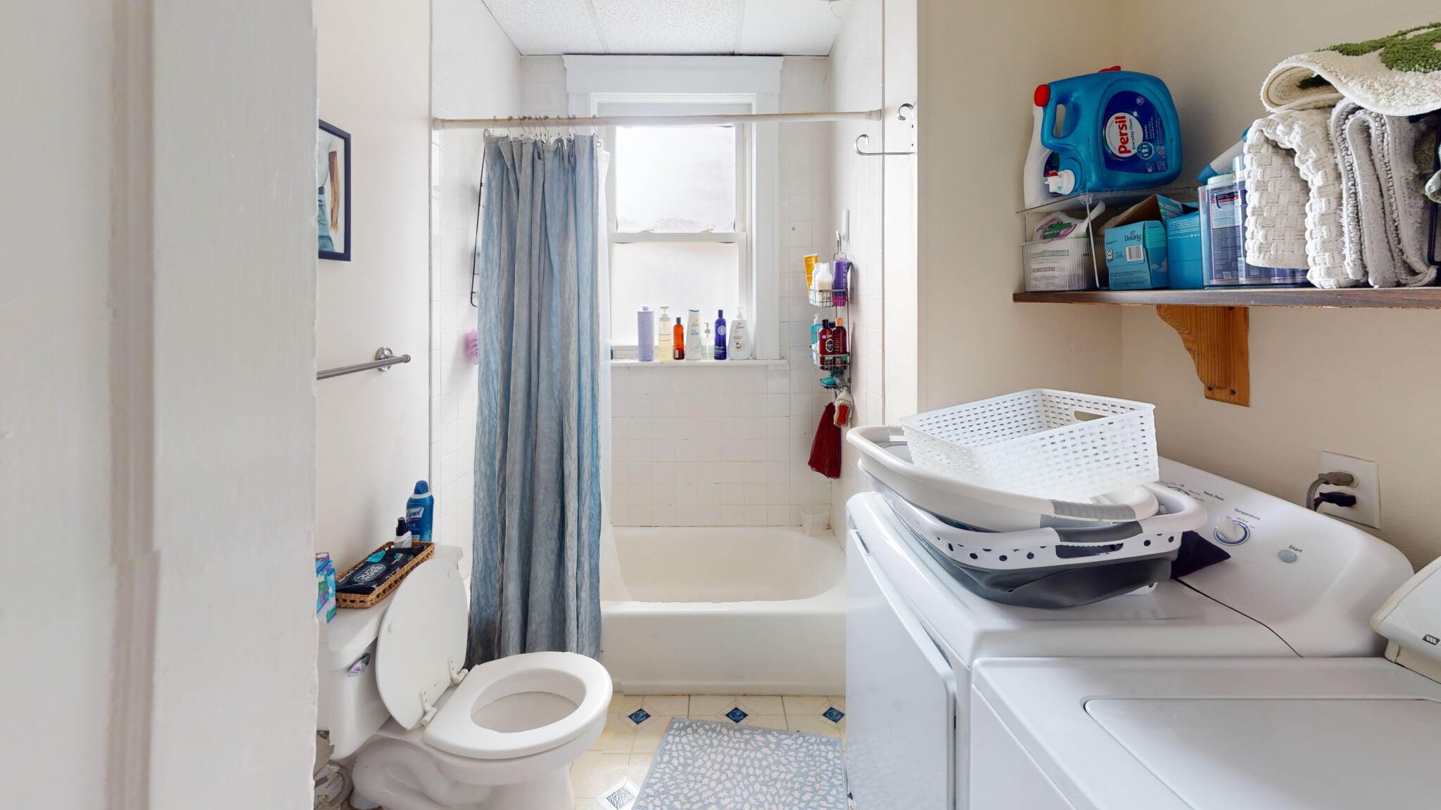4 bed, 2 bath apartment for rent at 70 Nottinghill Unit 1, Brighton — photo 8 of 10