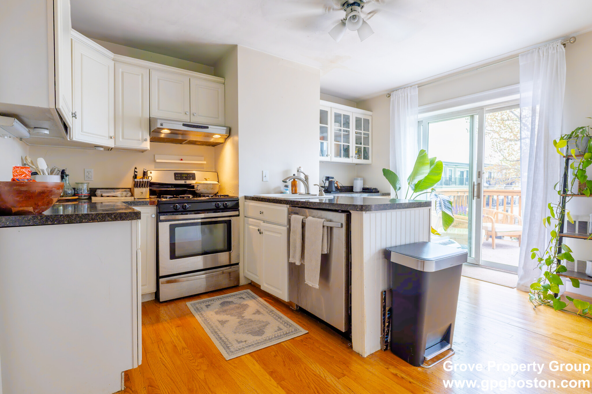 1 bed, 1 bath apartment for rent at 70 O St Unit 3, South Boston — photo 1 of 10
