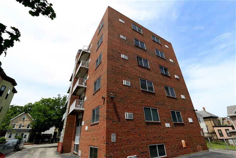2 bed, 1 bath apartment for rent at 70 Park St Unit 6, Ward Two — photo 5 of 8