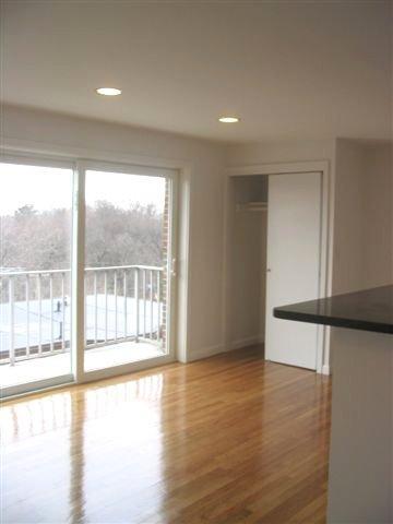 2 bed, 1 bath apartment for rent at 70 Park St Unit 6, Ward Two — photo 4 of 8