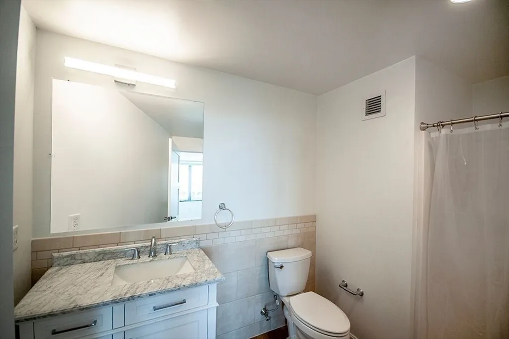 2 bed, 2 bath apartment for rent at 70 Parker Hill Ave Unit 201, Mission Hill — photo 9 of 16