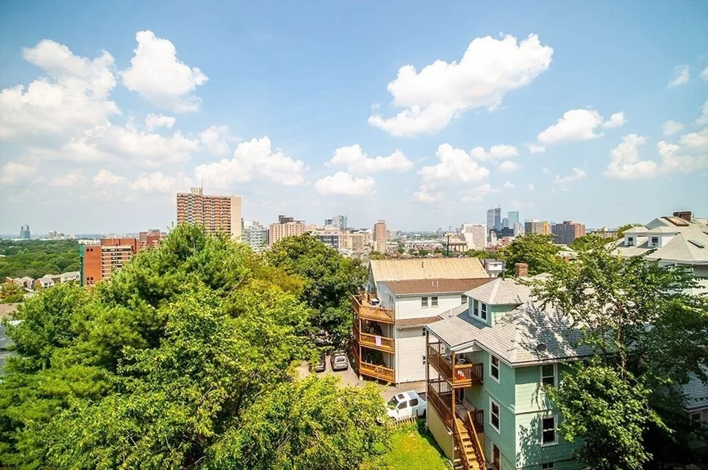 2 bed, 2 bath apartment for rent at 70 Parker Hill Ave Unit 301, Coolidge Corner — photo 4 of 18