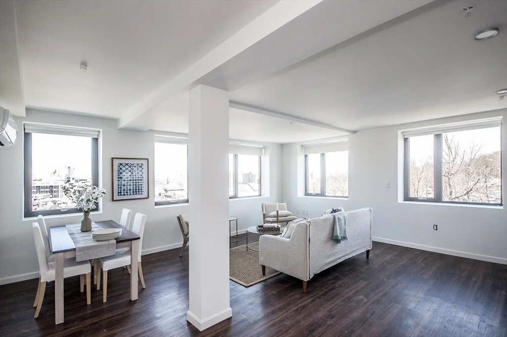 2 bed, 2 bath apartment for rent at 70 Parker Hill Ave Unit 305, Mission Hill — photo 2 of 15