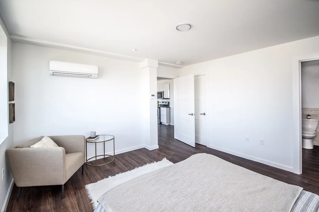 2 bed, 2 bath apartment for rent at 70 Parker Hill Ave Unit 305, Mission Hill — photo 8 of 15
