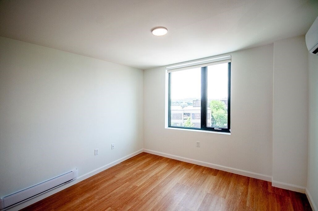 2 bed, 2 bath apartment for rent at 70 Parker Hill Ave Unit 401, Mission Hill — photo 10 of 18