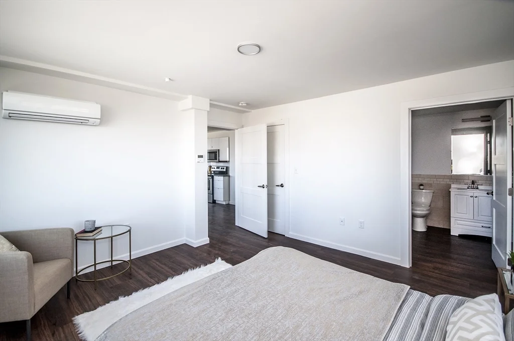 2 bed, 2 bath apartment for rent at 70 Parker Hill Ave Unit 505, Coolidge Corner — photo 7 of 16