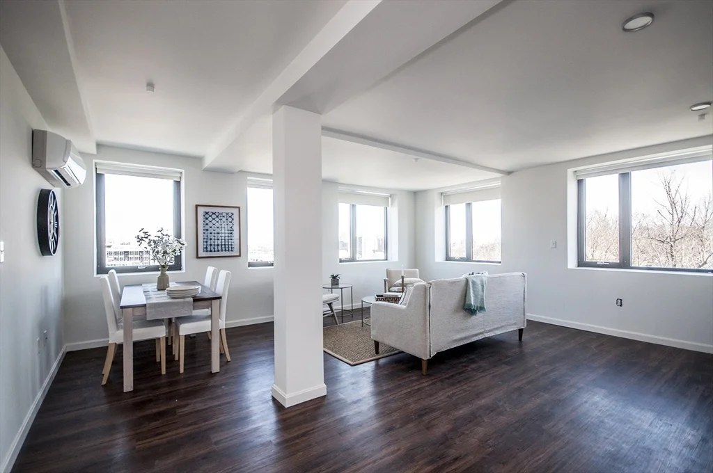 2 bed, 2 bath apartment for rent at 70 Parker Hill Ave Unit 505, Coolidge Corner — photo 3 of 16