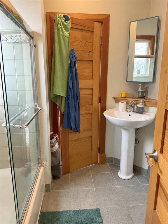 3 bed, 2 bath apartment for rent at 70 Perry St Unit 3, Coolidge Corner — photo 13 of 27