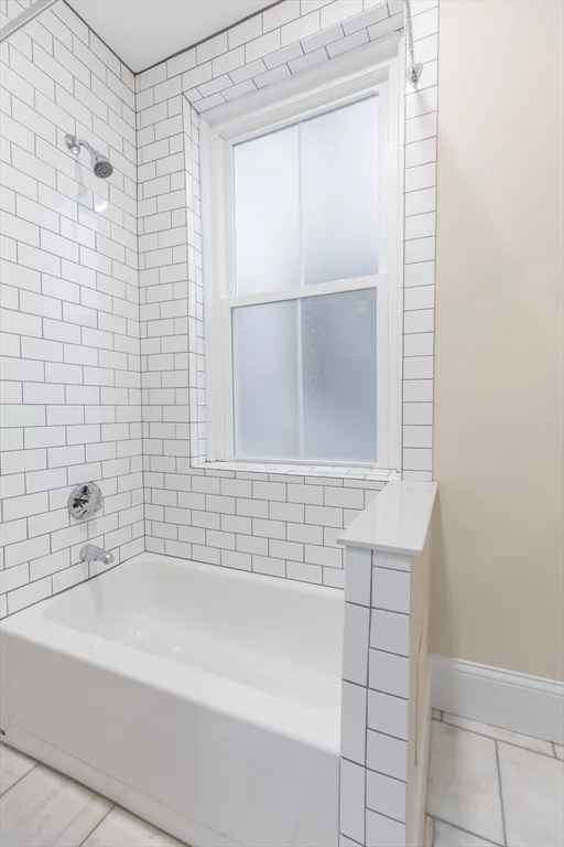 1 bed, 1 bath apartment for rent at 70 Phillips St Unit 6, Beacon Hill — photo 5 of 18
