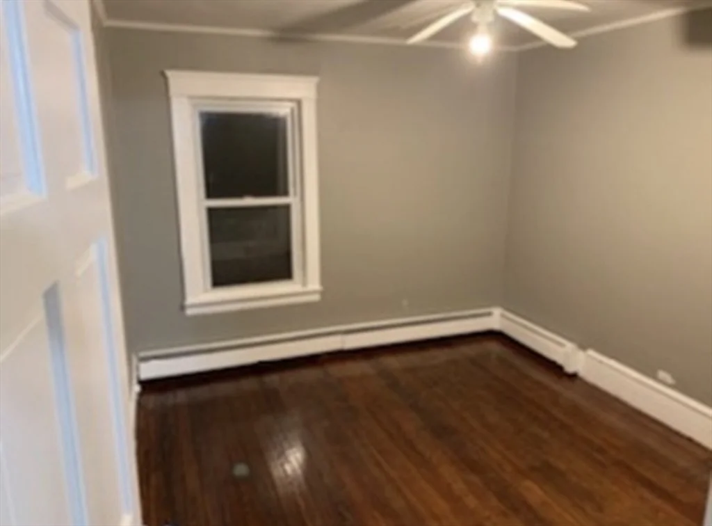 3 bed, 1 bath apartment for rent at 70 Price Pi Unit 1, Fall River — photo 5 of 6