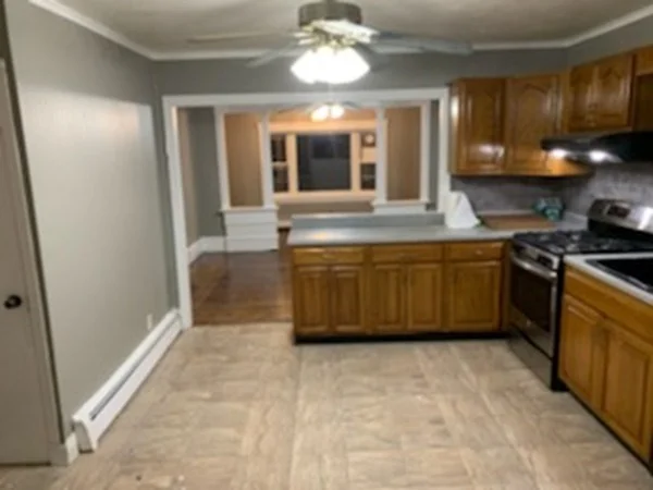 3 bed, 1 bath apartment for rent at 70 Price Pl Unit 1, Fall River — photo 3 of 8